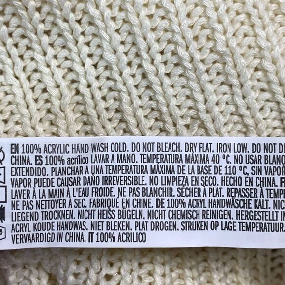 FOREVER 21 Cream Bell Sleeve Cropped Knit Sweater Size Medium NWT - Picture 8 of 10